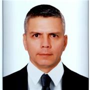 Clases en el área de sociales, de competencias ciudadanas, ética, emprendimiento, humanidades y tránsito a jóvenes de todas las ed